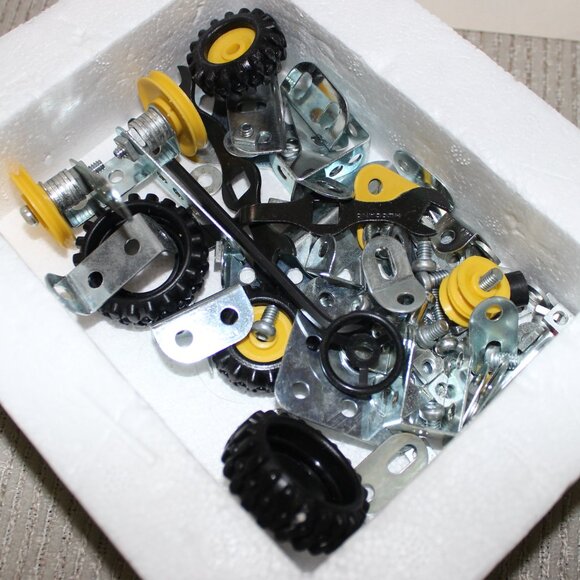 3/$77❤️incomplete? vintage MECCANO 201 Tractor With Cabin Tracteur Cabine France - Picture 6 of 8